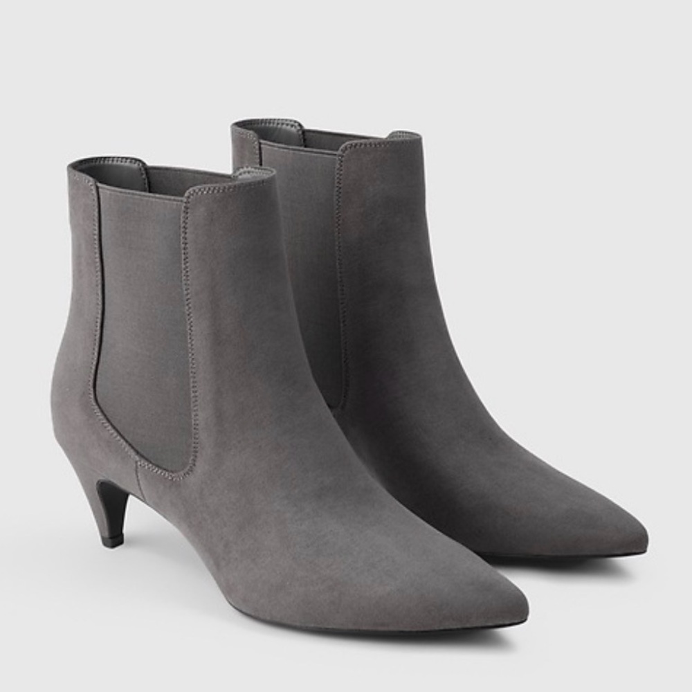 GAP Vegan Suede‎ Pointy Boots Gray Women's Ankle Boots Size 8